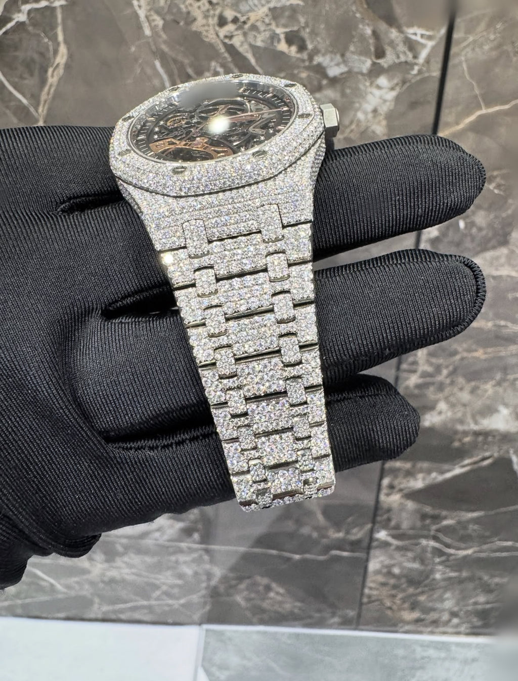 IceVault Wrist Hub