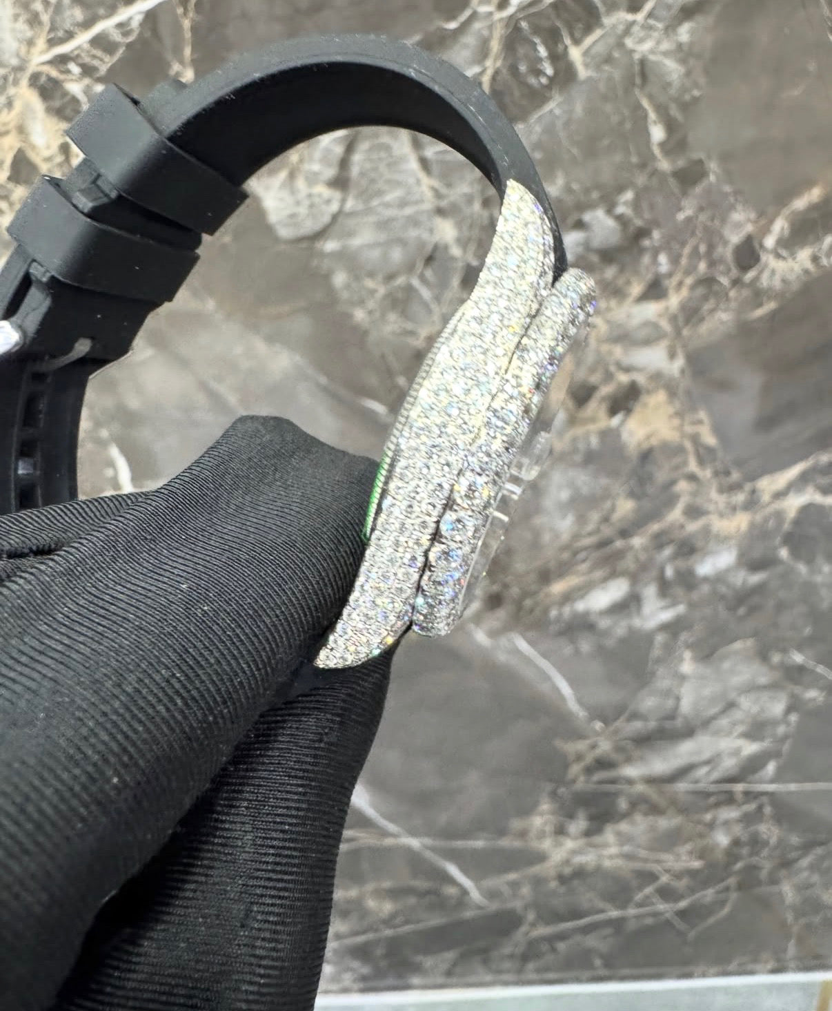IceVault Wrist Hub