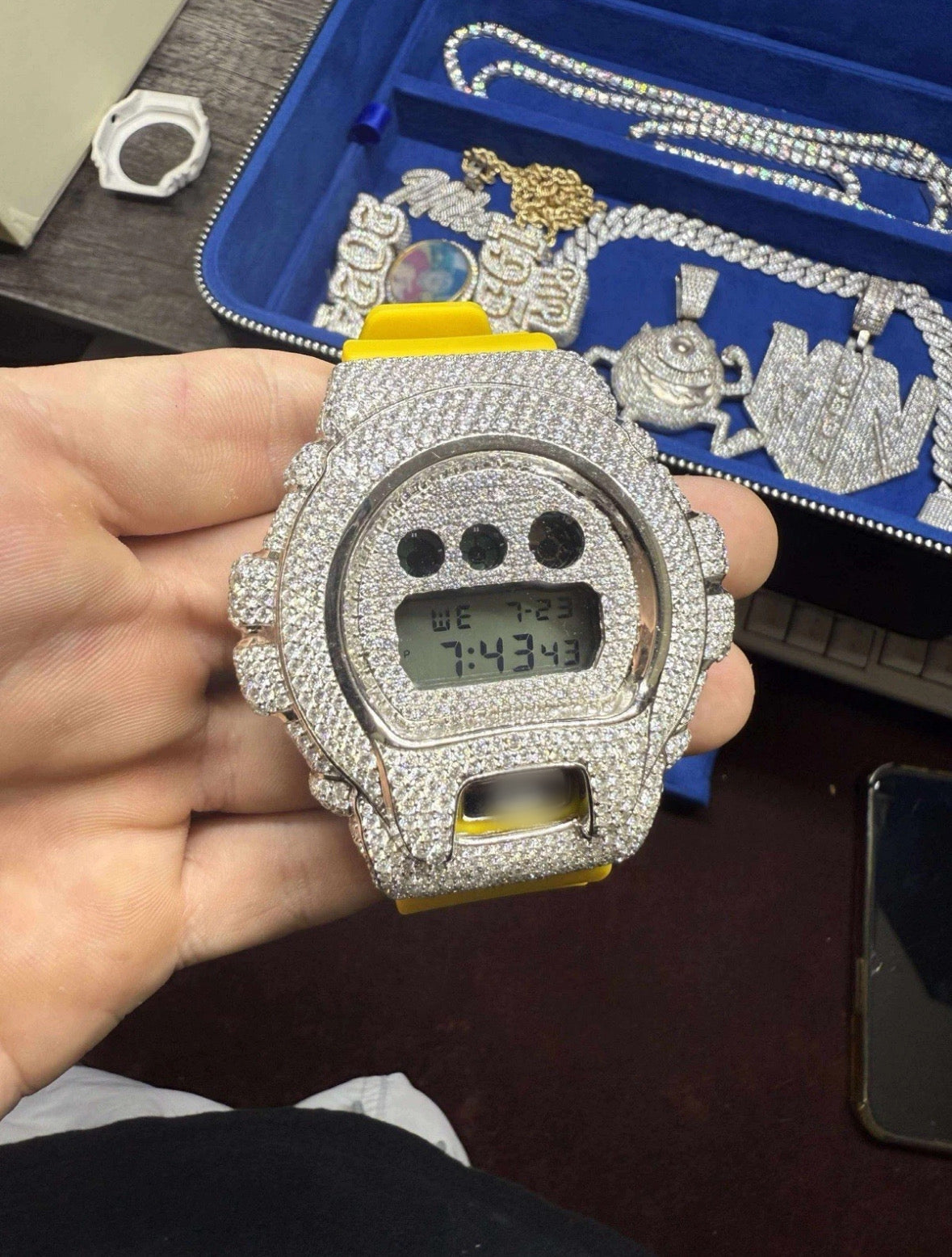 IceVault Wrist Drop
