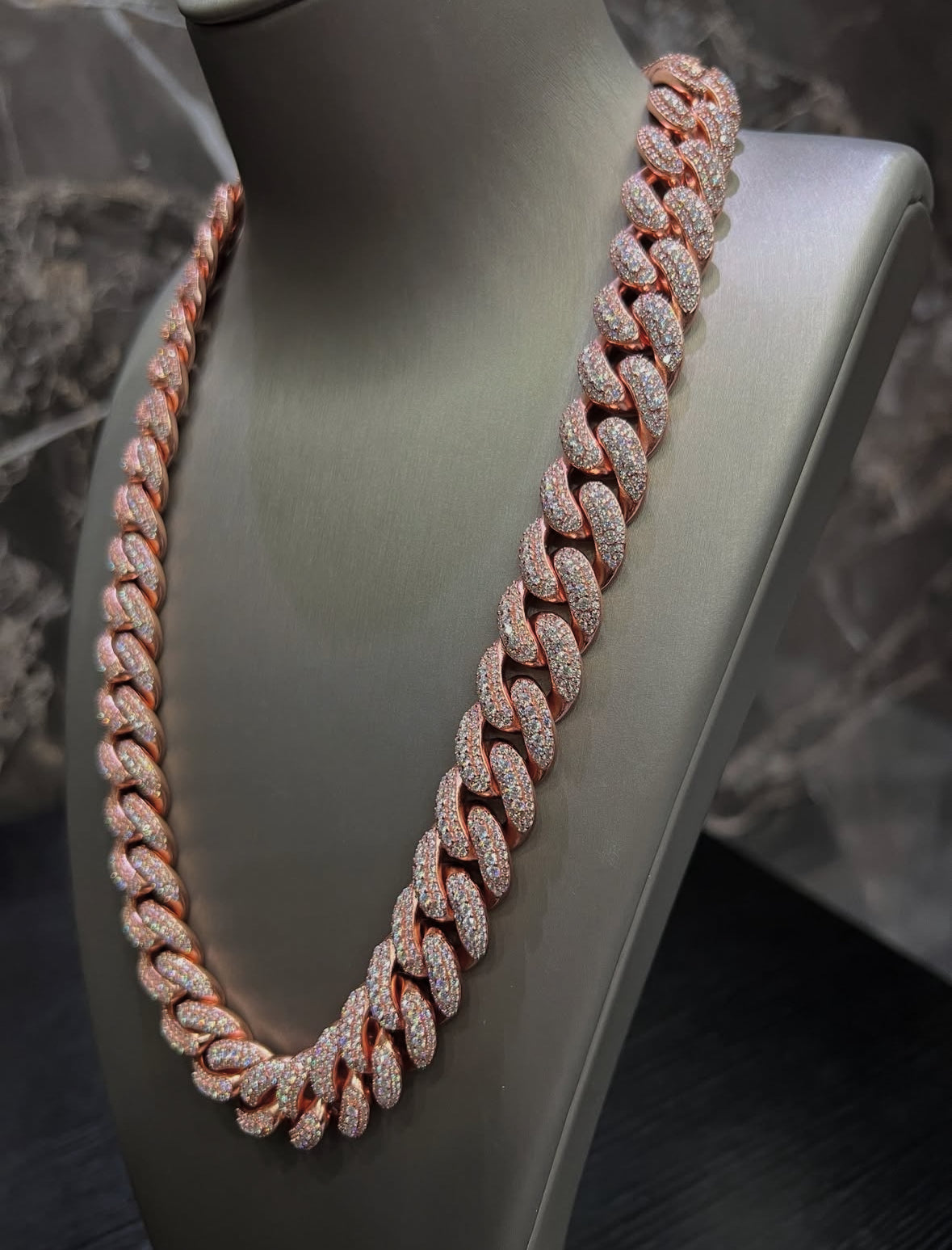 Ice Vault Neck Piece
